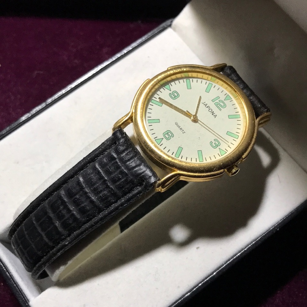 Japona wrist watch